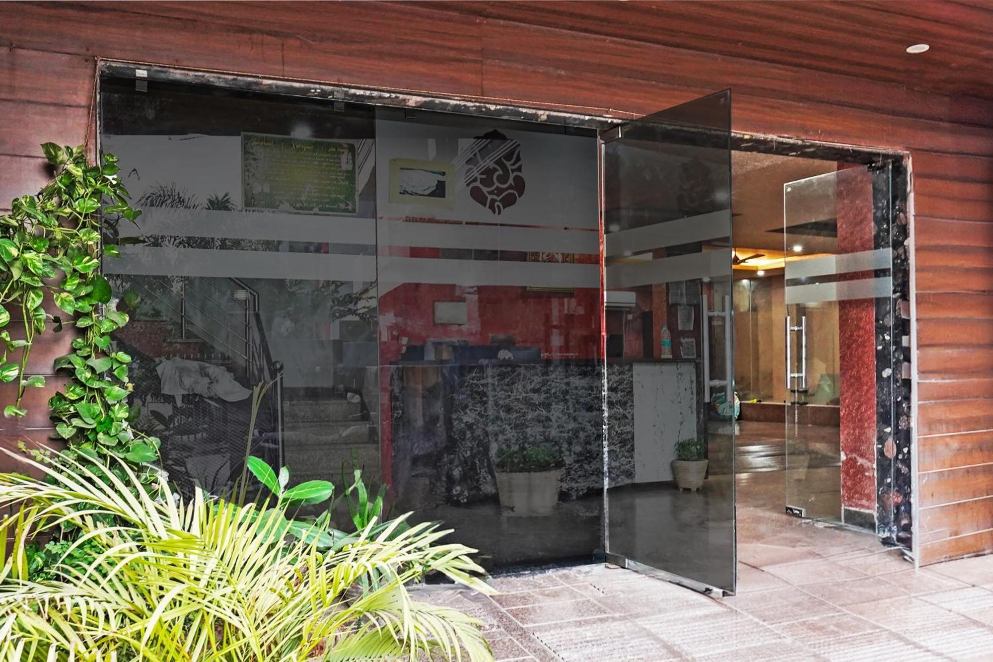 Hotel O Babil Palace Near Omaxe Celebration Mall Gurgaon Esterno foto