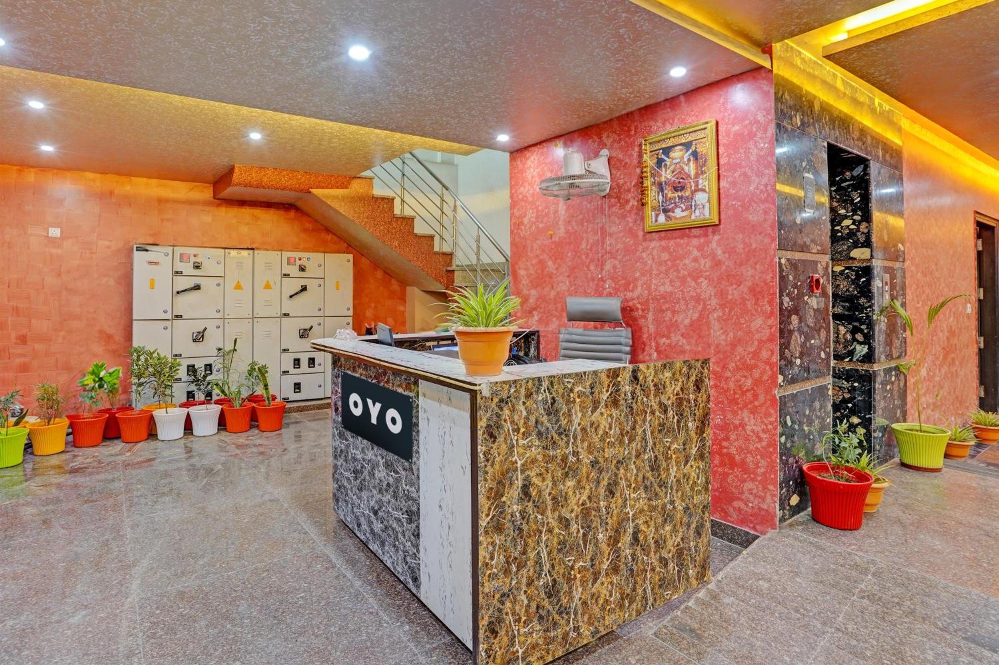 Hotel O Babil Palace Near Omaxe Celebration Mall Gurgaon Esterno foto