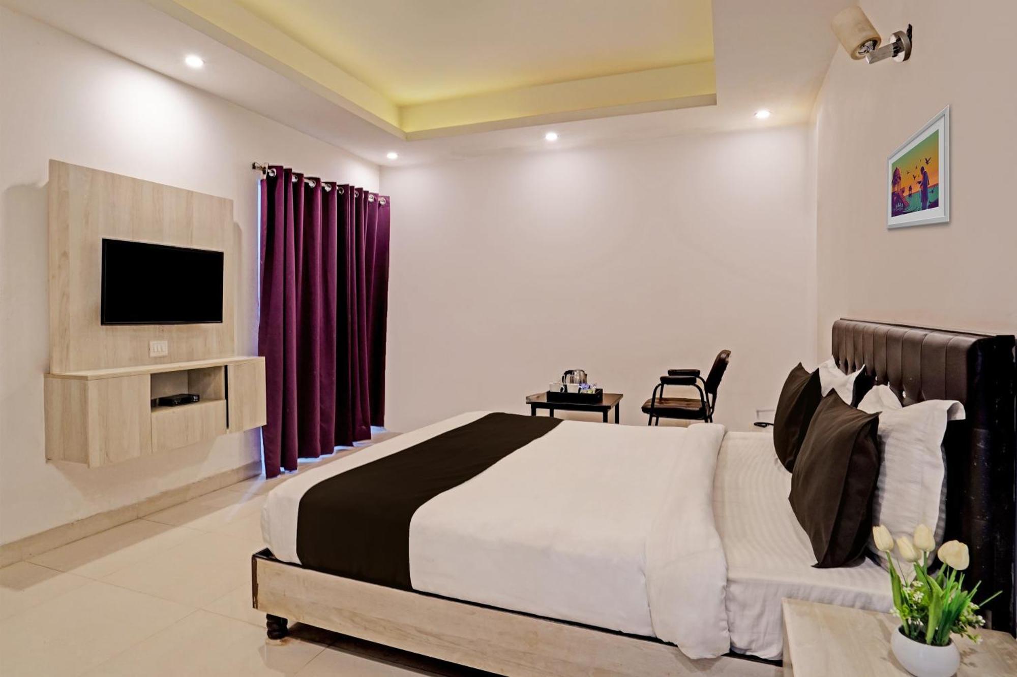 Hotel O Babil Palace Near Omaxe Celebration Mall Gurgaon Esterno foto